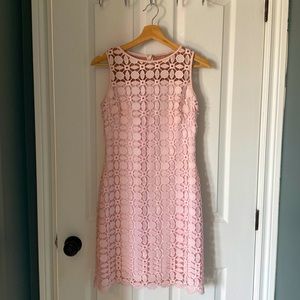 Like new dress, perfect for attending a summer wedding or special occasion!
